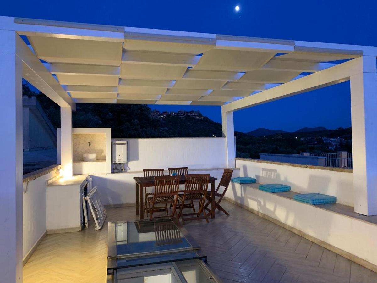 Giglio Apartment Vista Mare E Parcheggio Privato Porto Rotondo Exterior foto